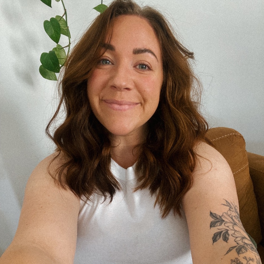 Meet your Posher, Olivia